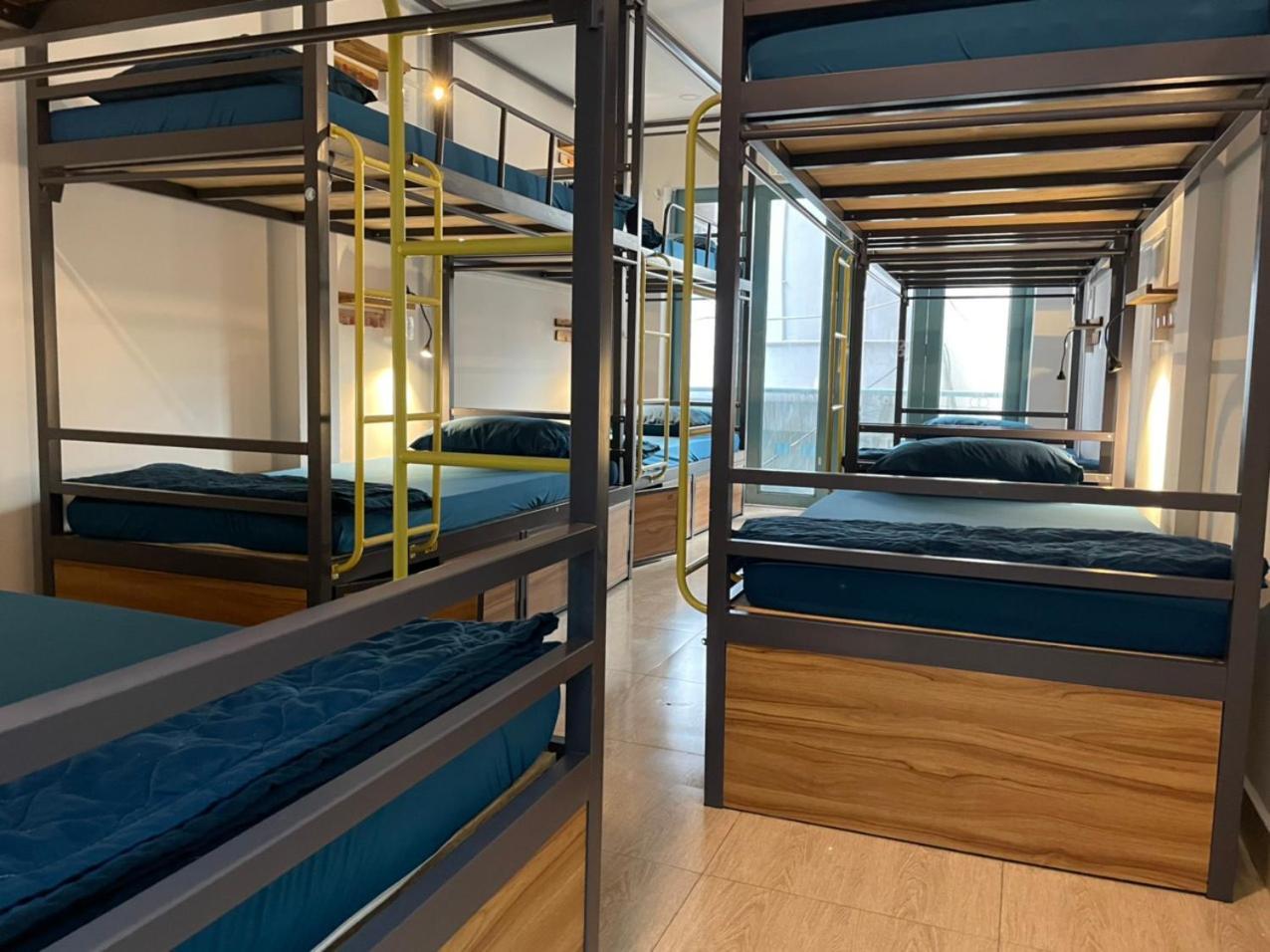 Joy Hostel Хошимін Екстер'єр фото